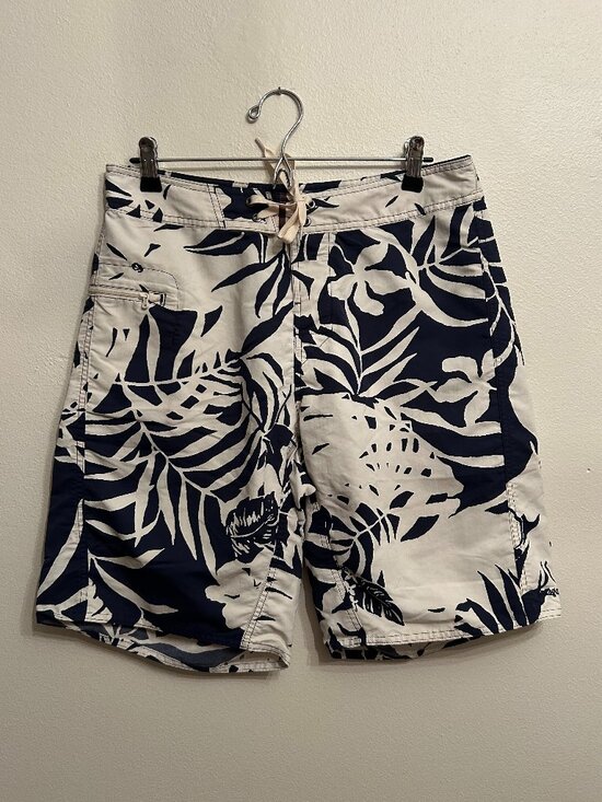 Patagonia Other - Patagonia Men's Size 30 Board Shorts Navy and White